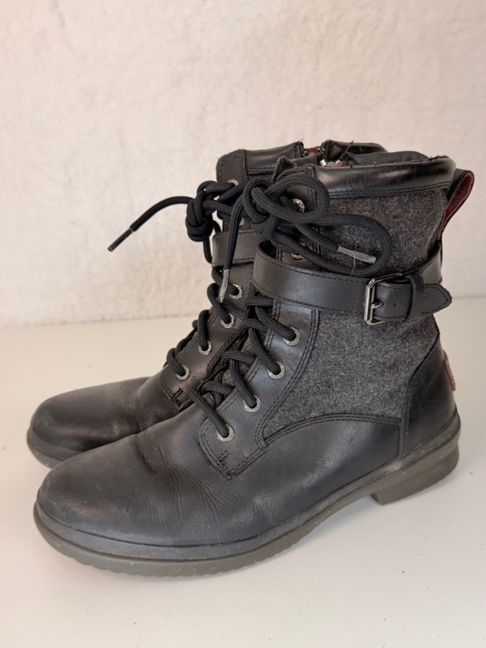 UGG Zia Waterproof Combat Boot Black Leather Wool Lace Up Sz 7.5 Rainboots